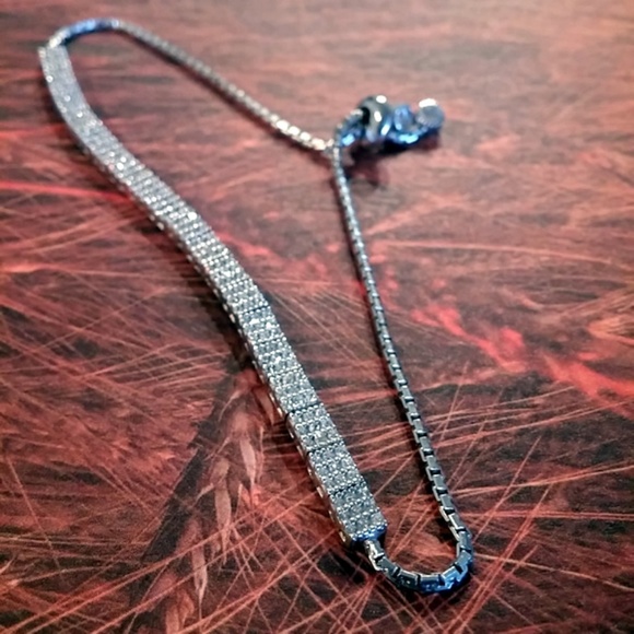 Jewelry - CHARMING TENNIS BRACELET